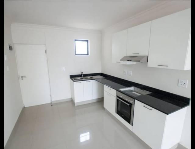 1 BEDROOM APARTMENT RENTED IN NEW TOWN CENTRE